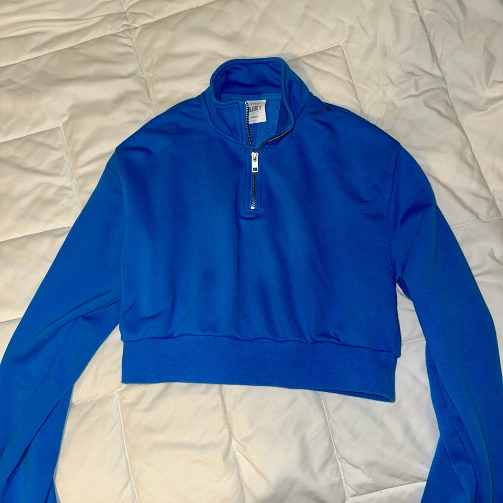 Aritzia TNA Women’s Cropped Sweatshirt
